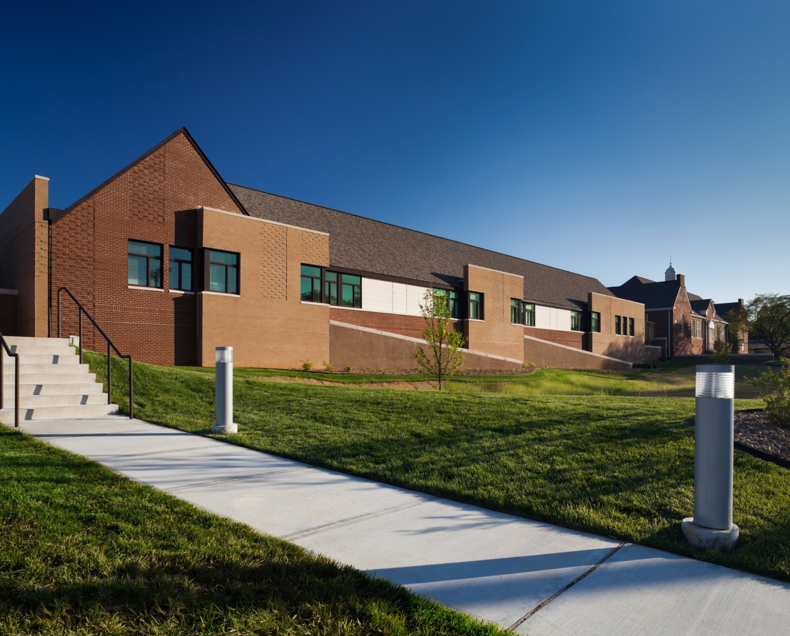 KCDC Residences - Exterior - Lawn