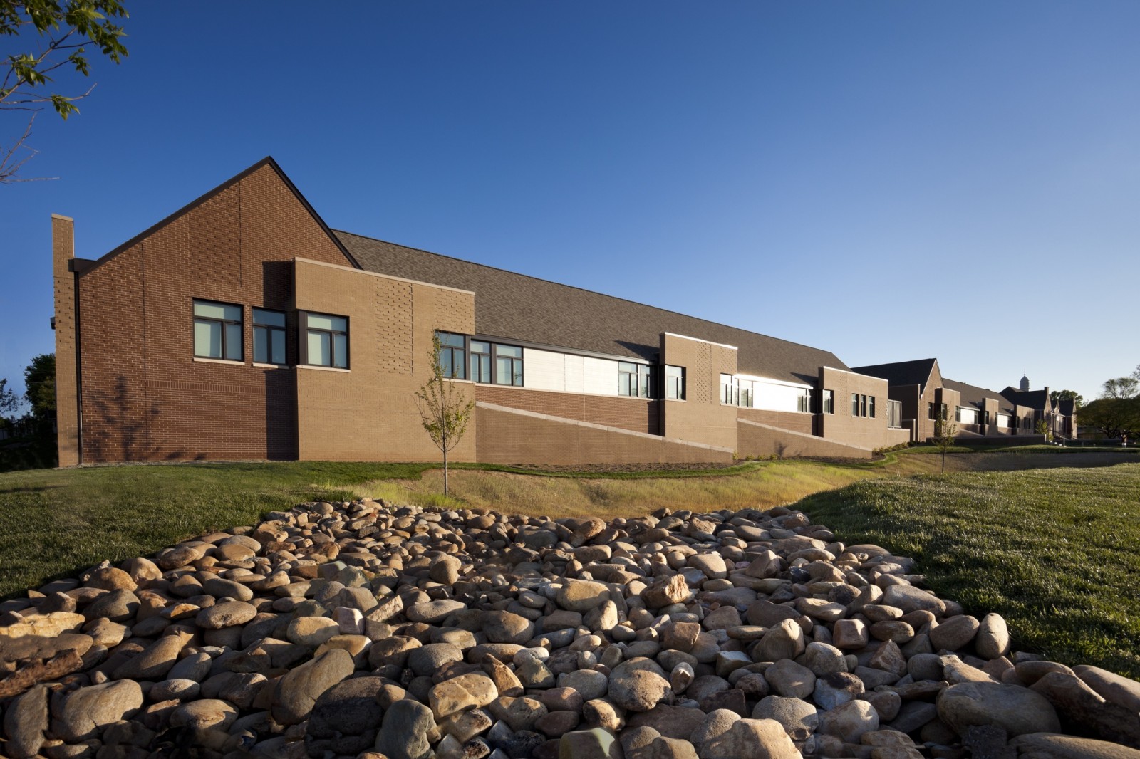 KCDC Residences - Exterior - Lawn